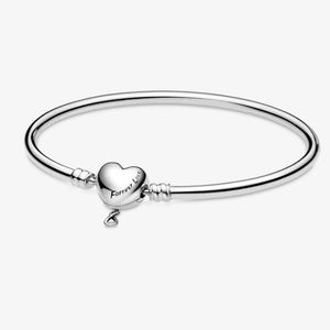 Pandora clasp bangle